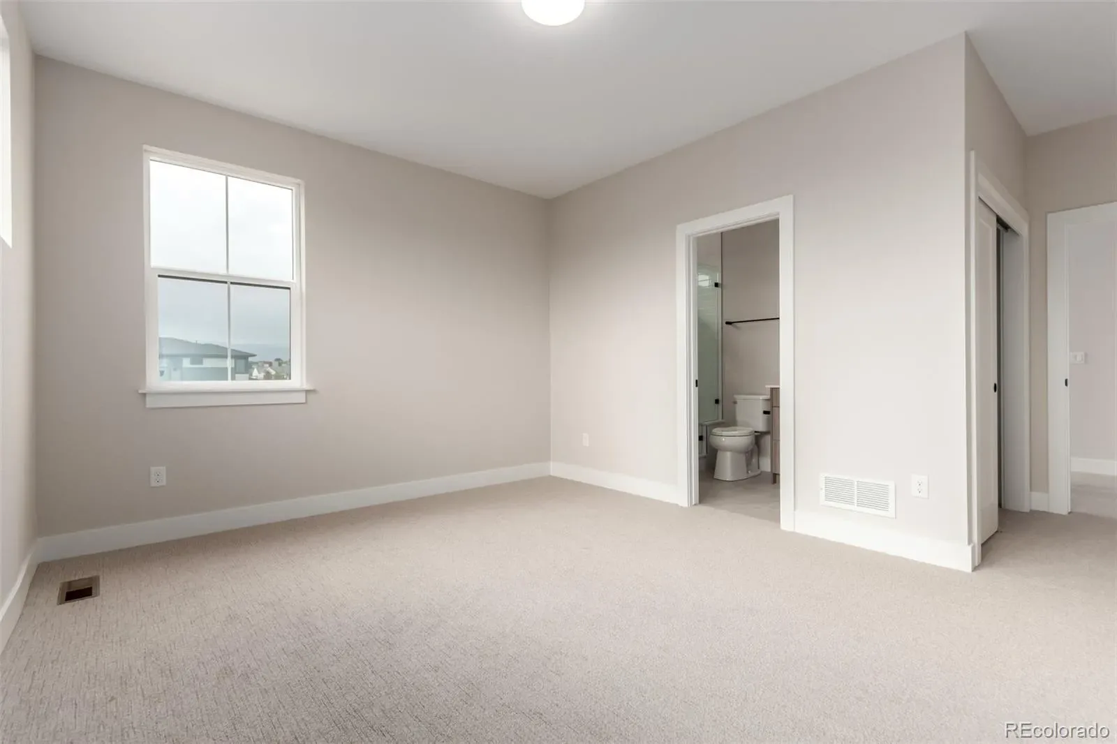5611 Wheaton Avenue Longmont CO 80503 MLS #REC7961049 03272026202308 1600 27
