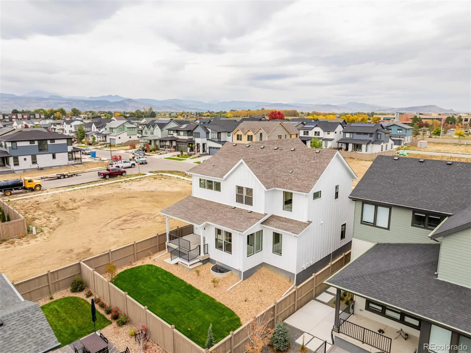 5611 Wheaton Avenue Longmont CO 80503 MLS #REC7961049 03272026202308 1600 42