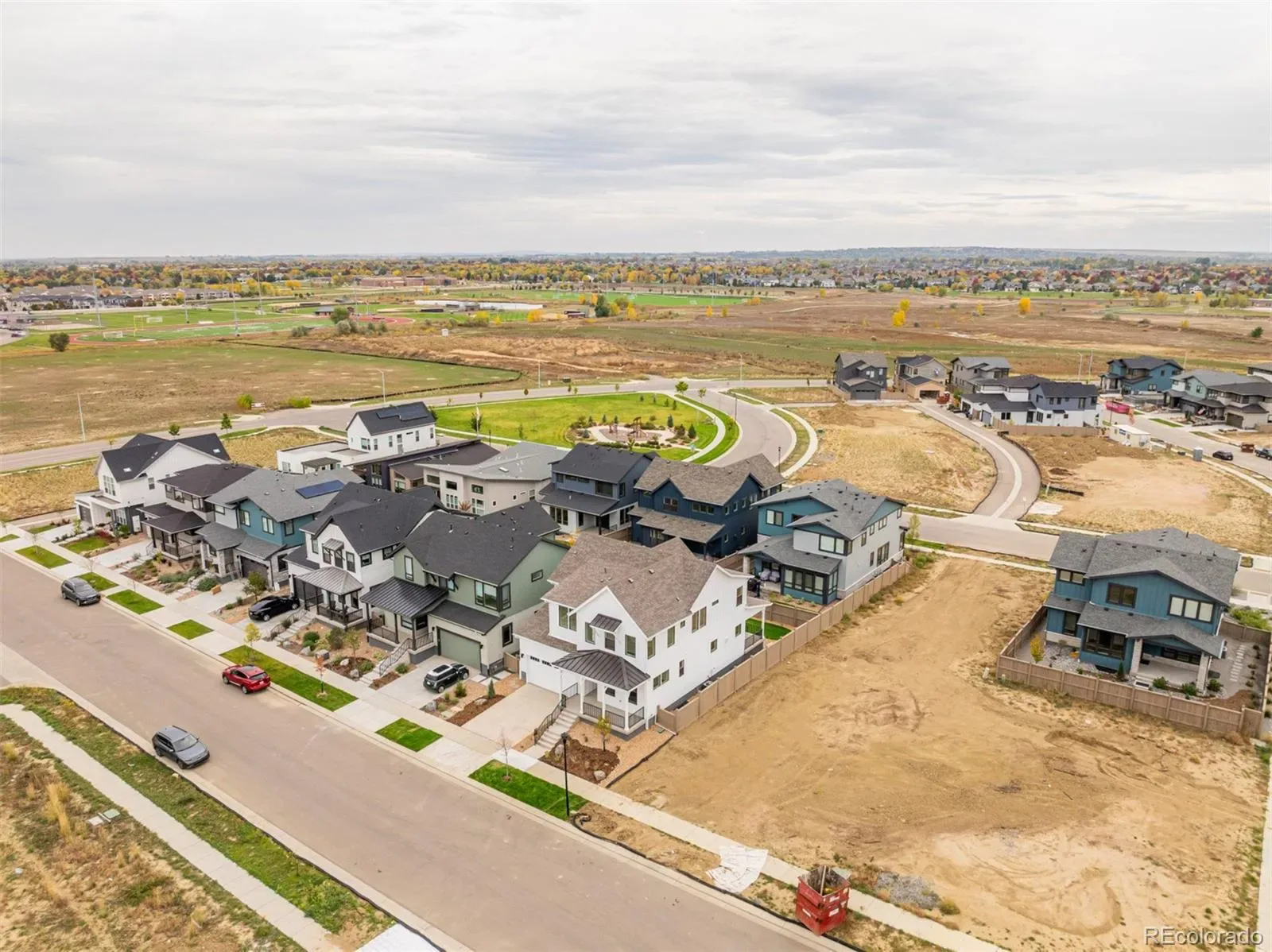 5611 Wheaton Avenue Longmont CO 80503 MLS #REC7961049 03272026202308 1600 44