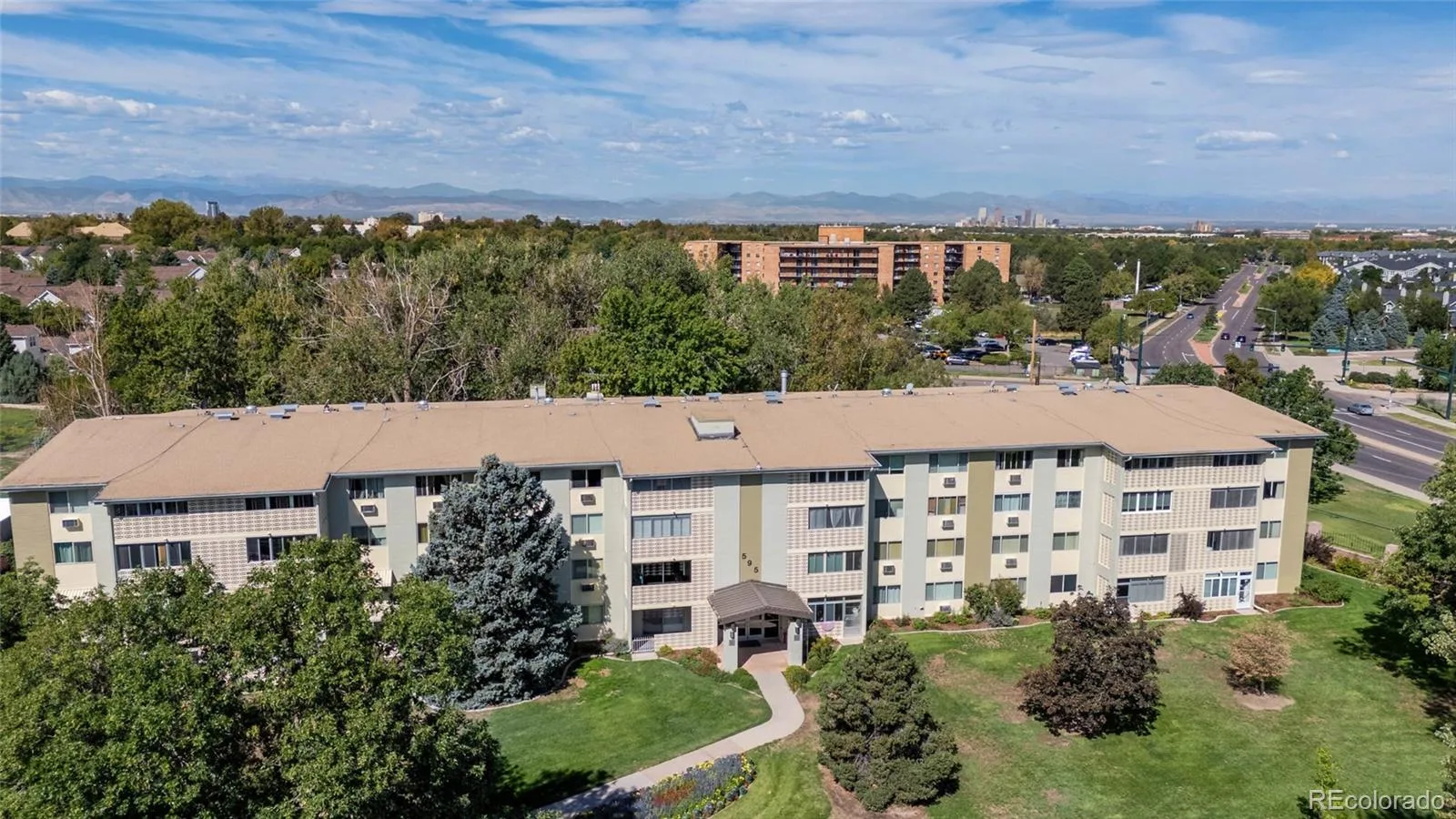 595 S Alton Way #11C Denver CO 80247 | MLS #REC7963079 09012026205235 1600 25