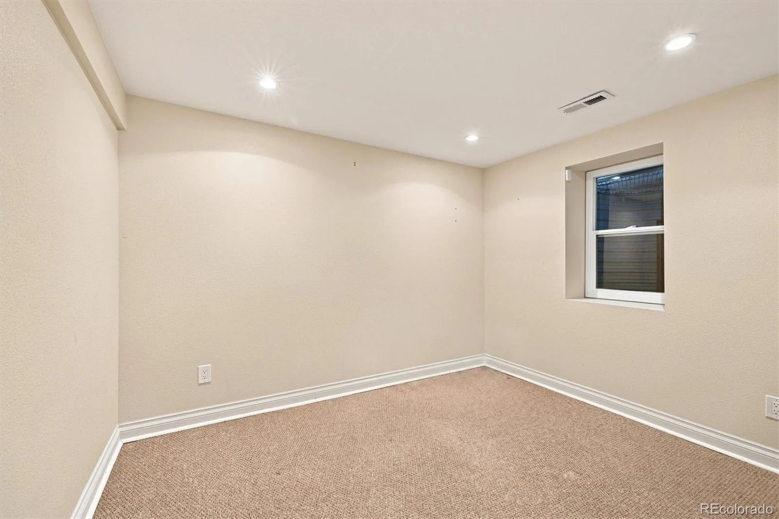 8799 E Kenyon Avenue Denver CO 80237 | MLS #REC7965646 08262026233655 1600 43