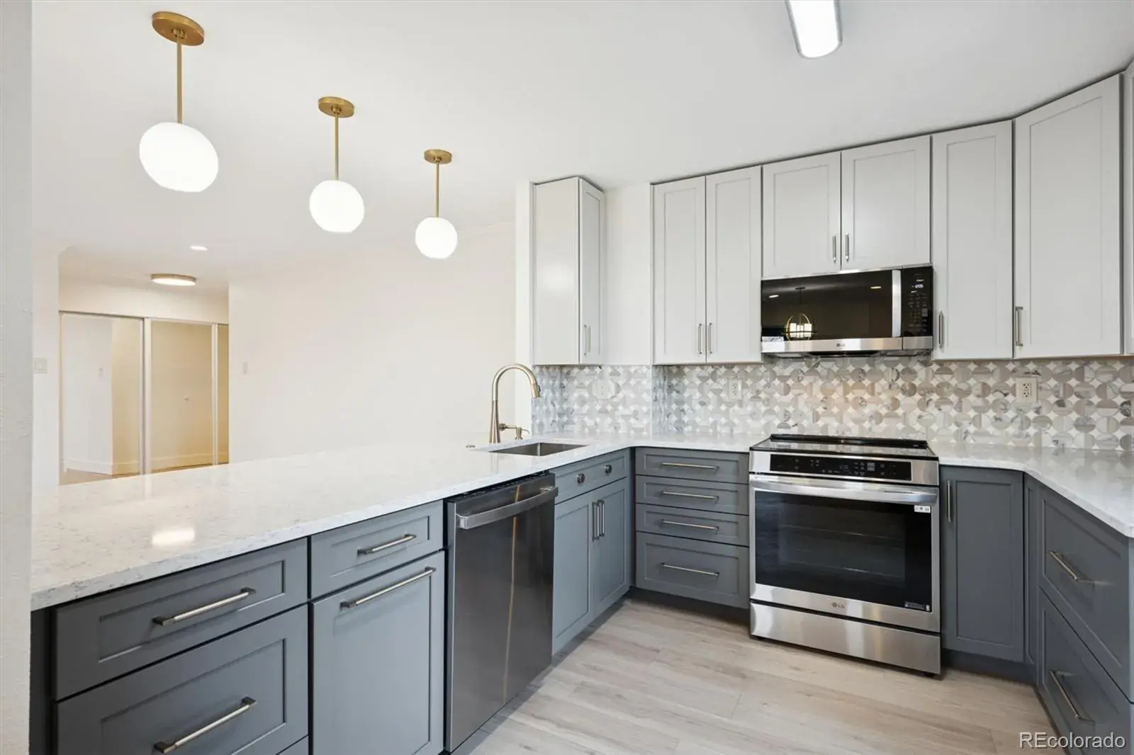 01172026022031 1600 10