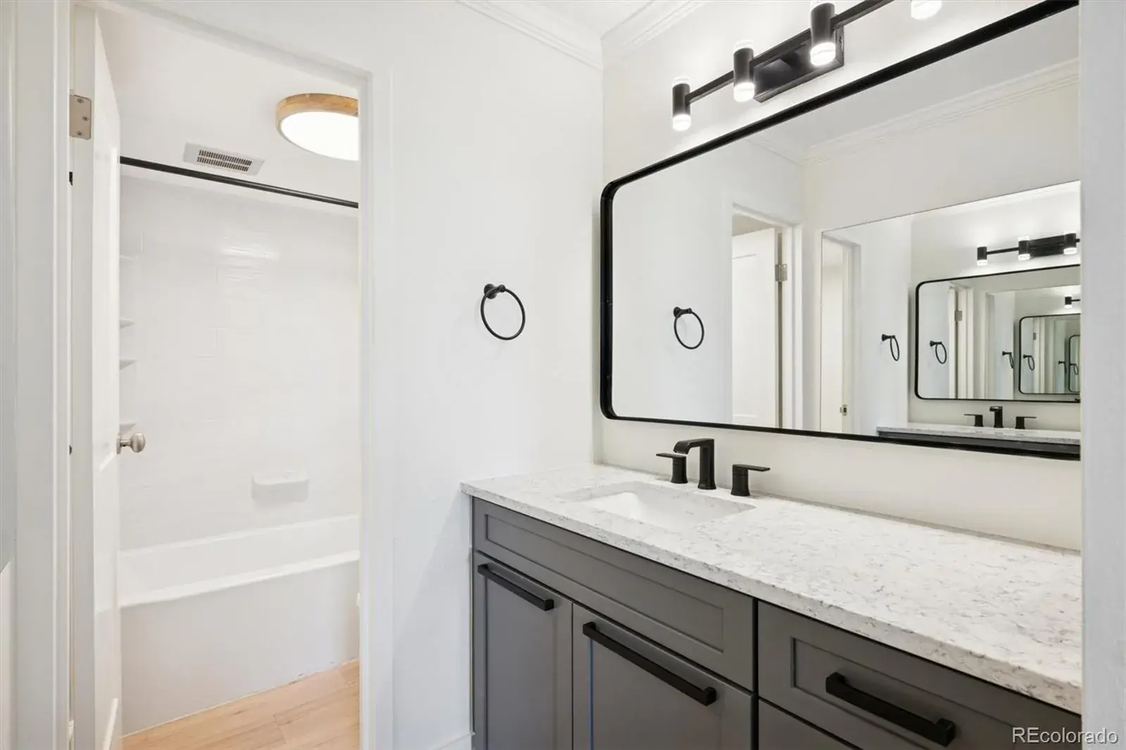 01172026022031 1600 19