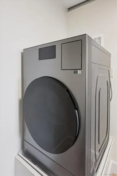 01172026022031 800 21