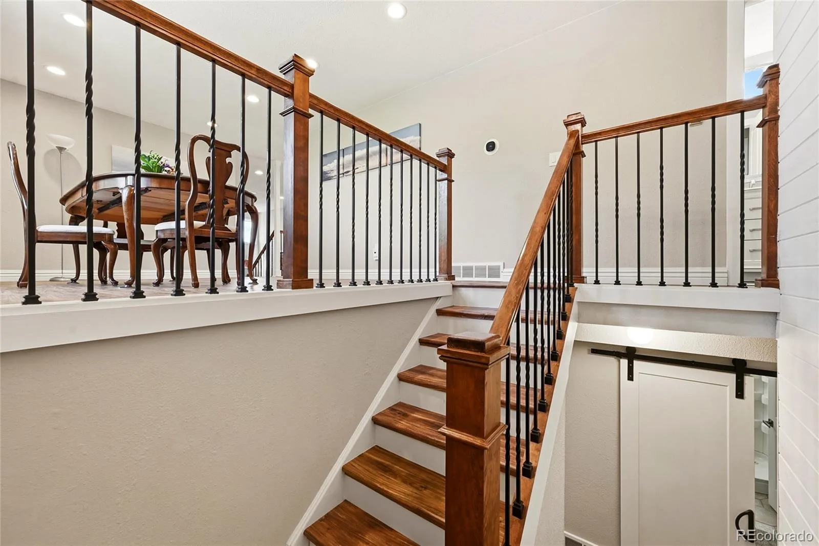 8241 W Pomona Drive Arvada CO 80005 MLS #REC7968377 06172026193058 1600 19