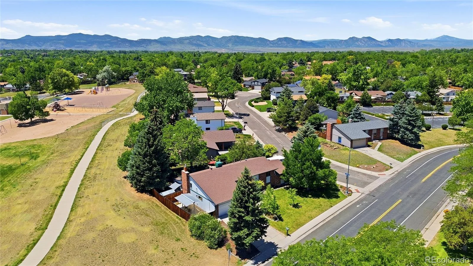 8241 W Pomona Drive Arvada CO 80005 MLS #REC7968377 06172026193058 1600 44
