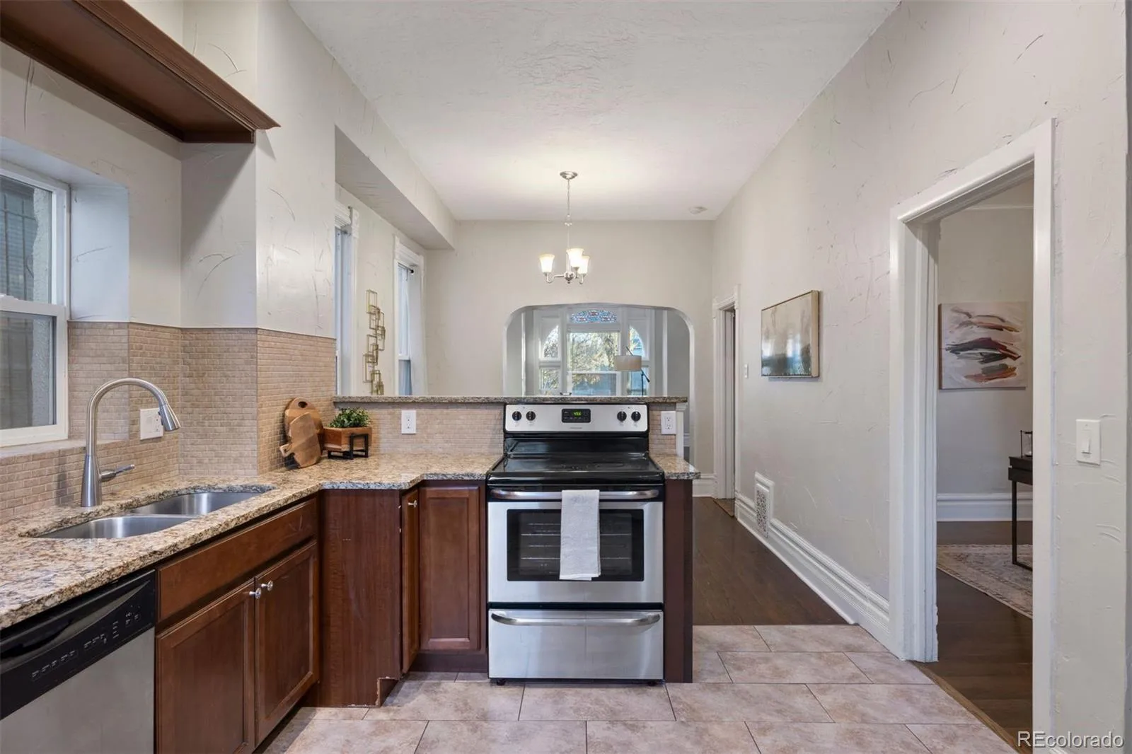 1515 E 31st Avenue Denver CO 80205 MLS #REC7970079 06242026235115 1600 22