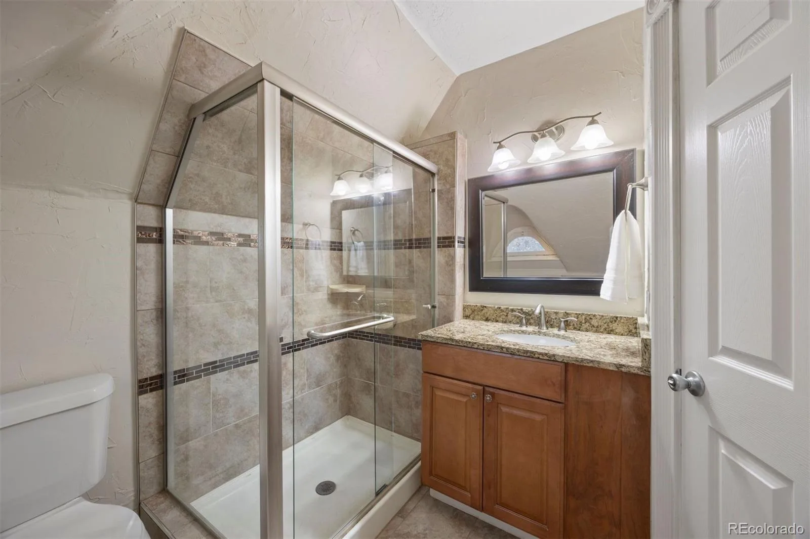 1515 E 31st Avenue Denver CO 80205 MLS #REC7970079 06242026235115 1600 33