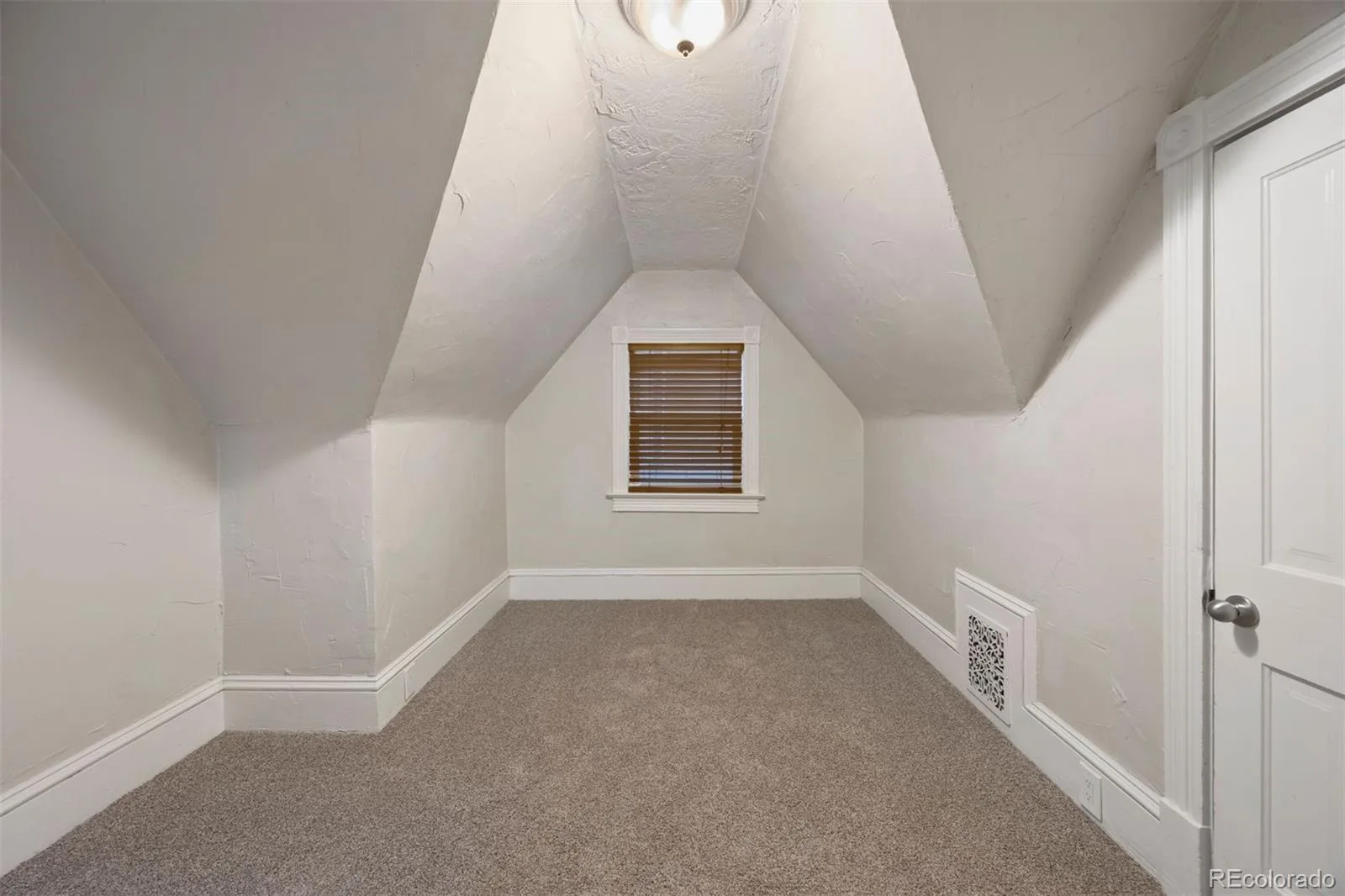 1515 E 31st Avenue Denver CO 80205 MLS #REC7970079 06242026235115 1600 34