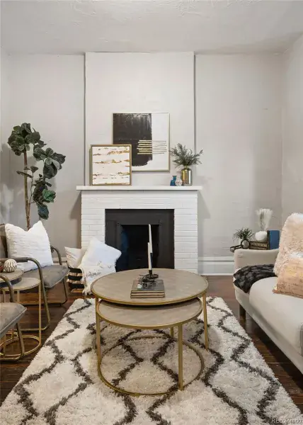 12042025013732 800 9