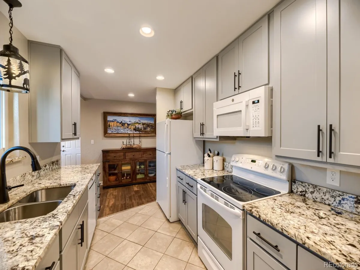 6112 W 63rd Avenue Arvada CO 80003 MLS #REC7972448 05132026232407 1200 14