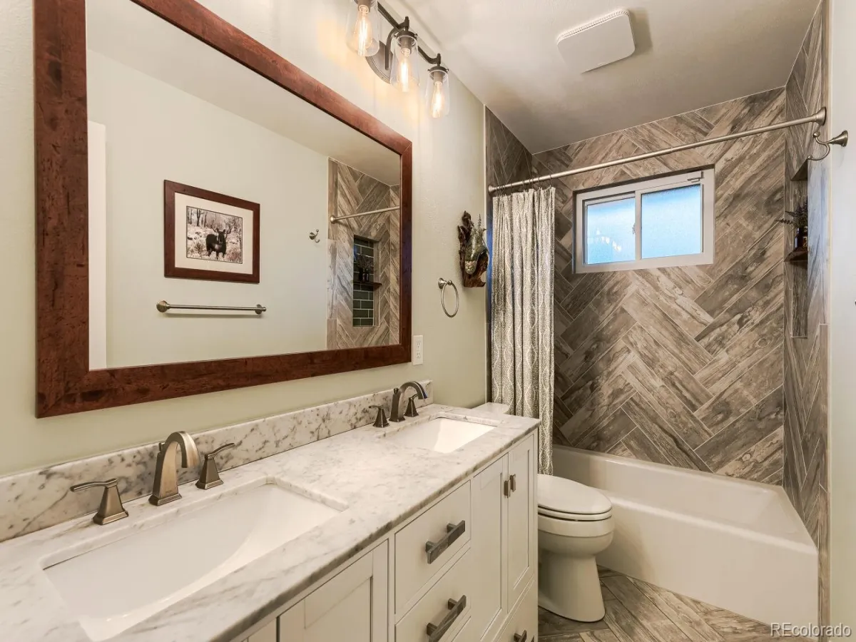 6112 W 63rd Avenue Arvada CO 80003 MLS #REC7972448 05132026232407 1200 19