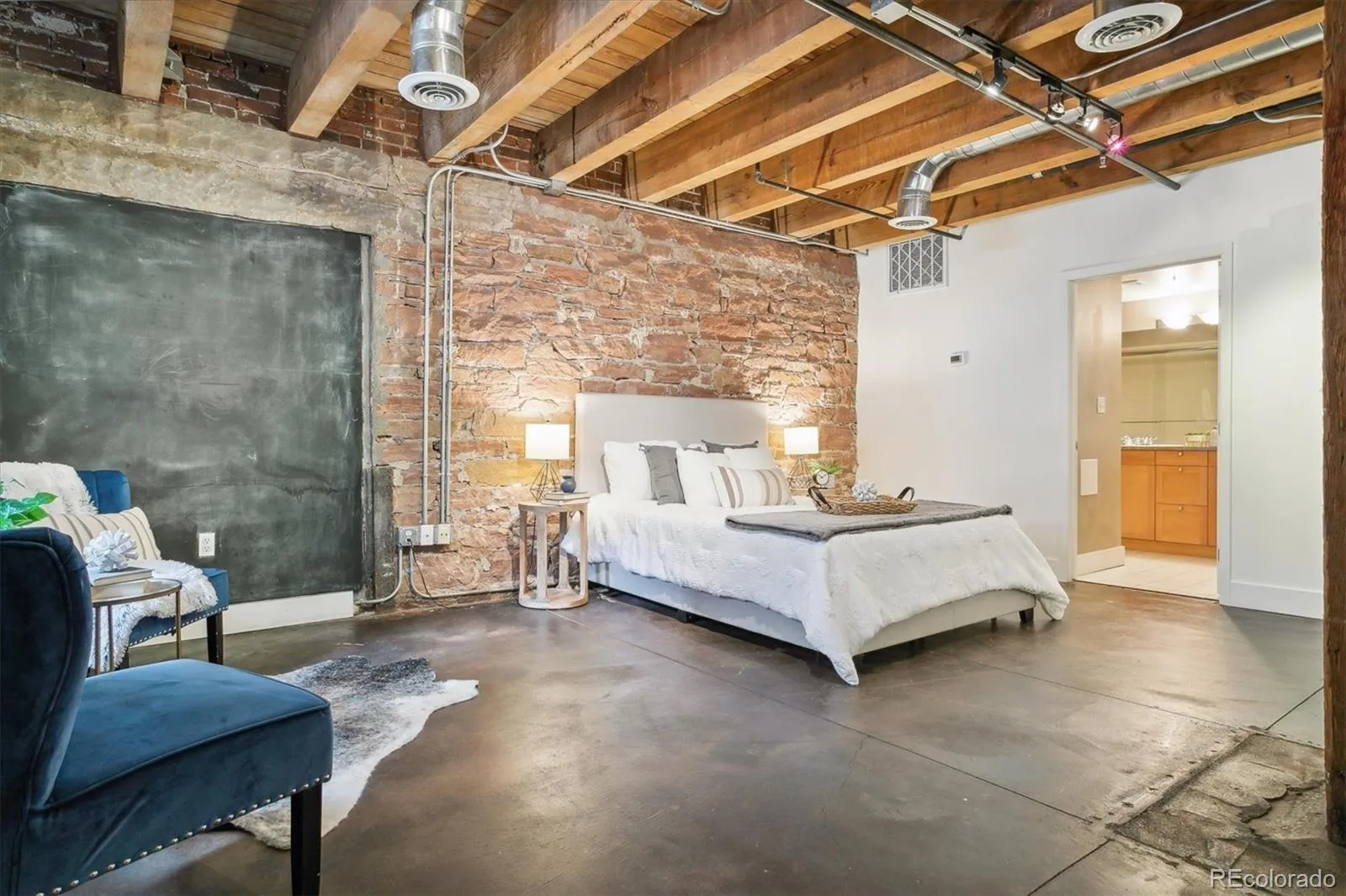 04152026150817 1600 20