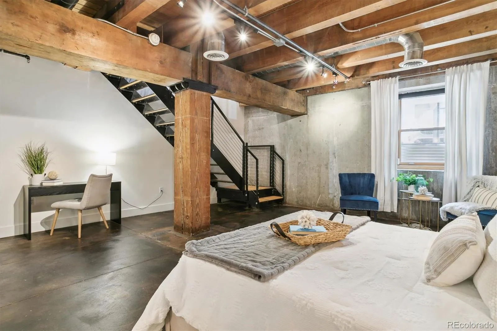 04152026150817 1600 27