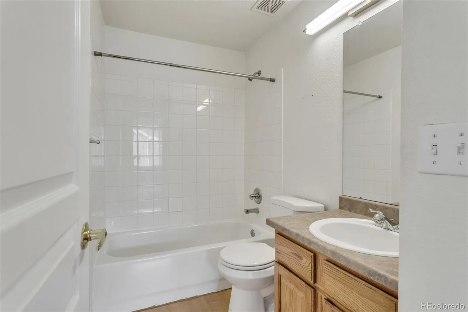 16901 E Warren Place Place #A Aurora CO 80013 | MLS #REC7980346 08222026025555 1600 13