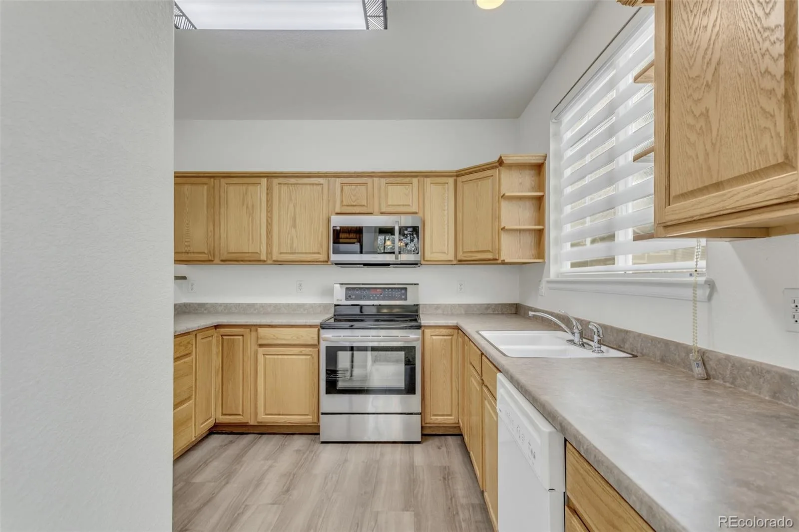 16901 E Warren Place Place #A Aurora CO 80013 | MLS #REC7980346 08222026025555 1600 5