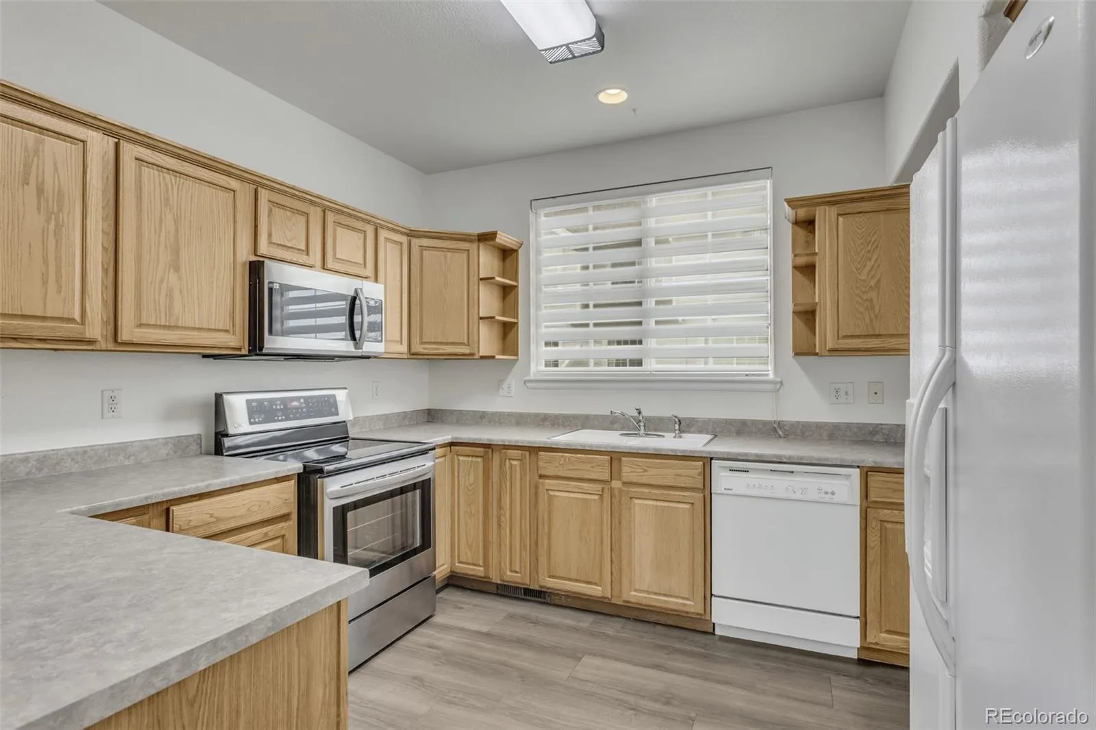 16901 E Warren Place Place #A Aurora CO 80013 | MLS #REC7980346 08222026025555 1600 7