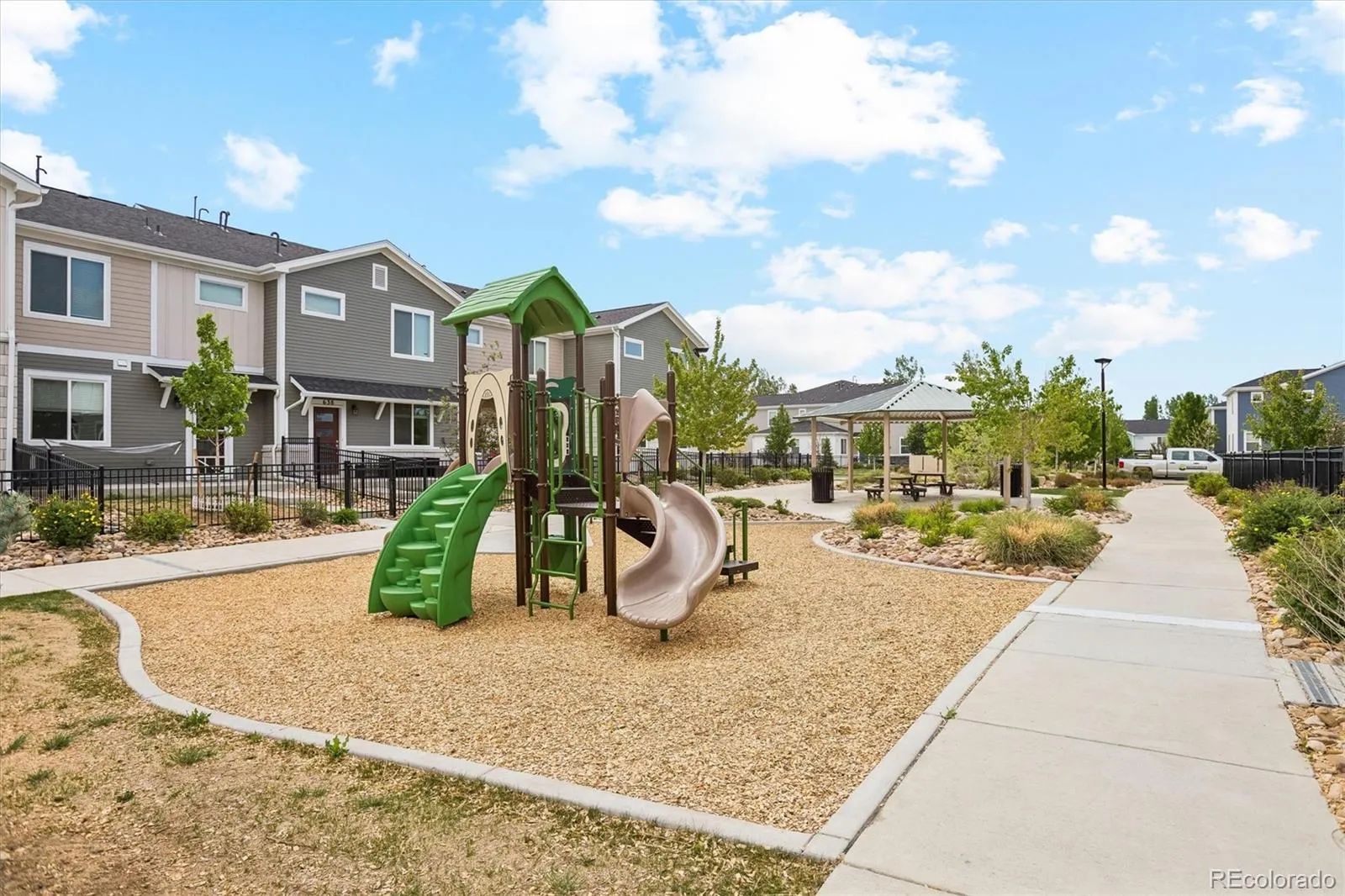 762 Stonebridge Drive Longmont CO 80503 | MLS #REC7982267 05162026041529 1600 21