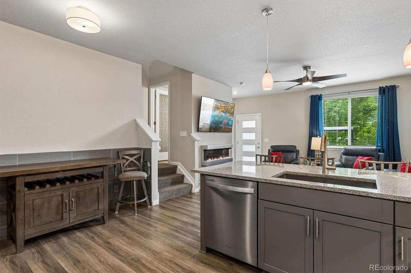 762 Stonebridge Drive Longmont CO 80503 | MLS #REC7982267 05162026041529 1600 8