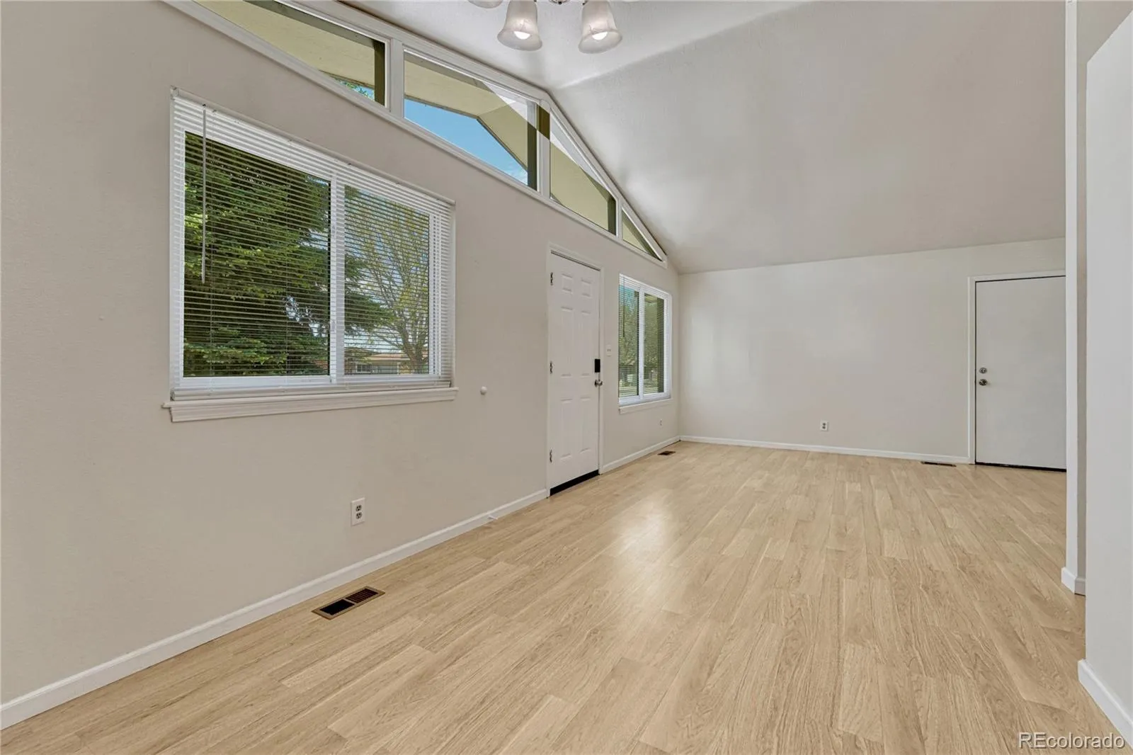 5384 S Prescott Street Littleton CO 80120 | MLS #REC7986944 05132026213440 1600 7