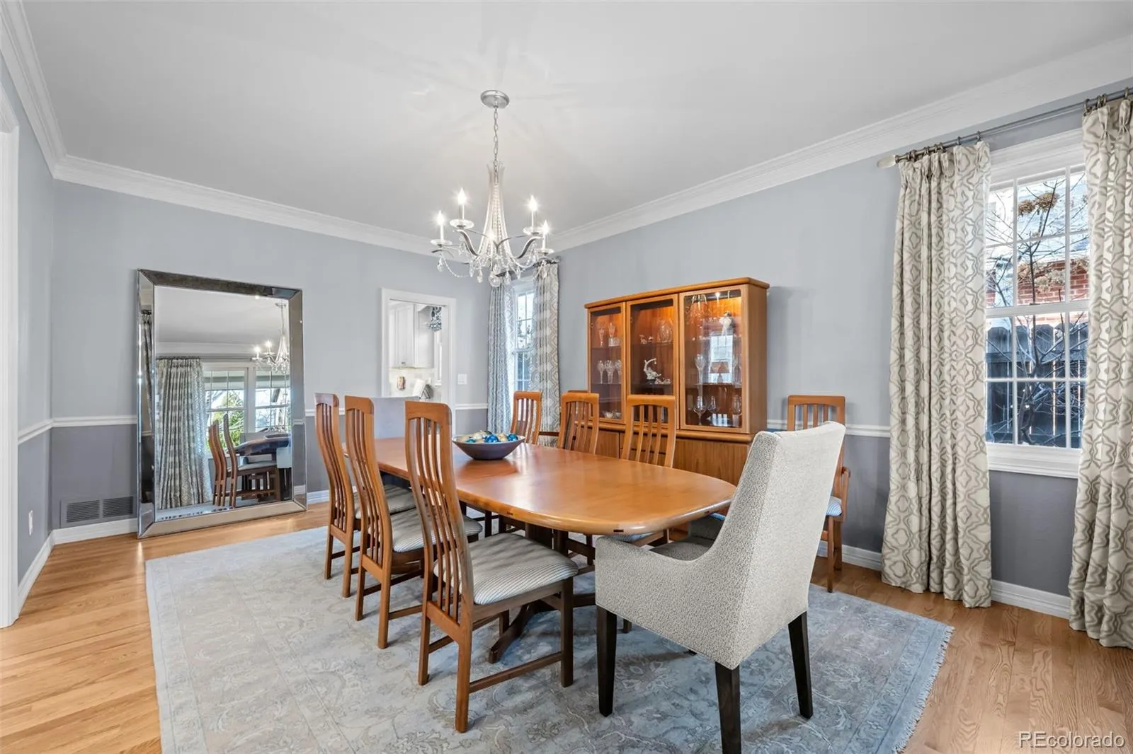 1085 S Vine Street Denver CO 80209 MLS #REC7987168 05202026023824 1600 13