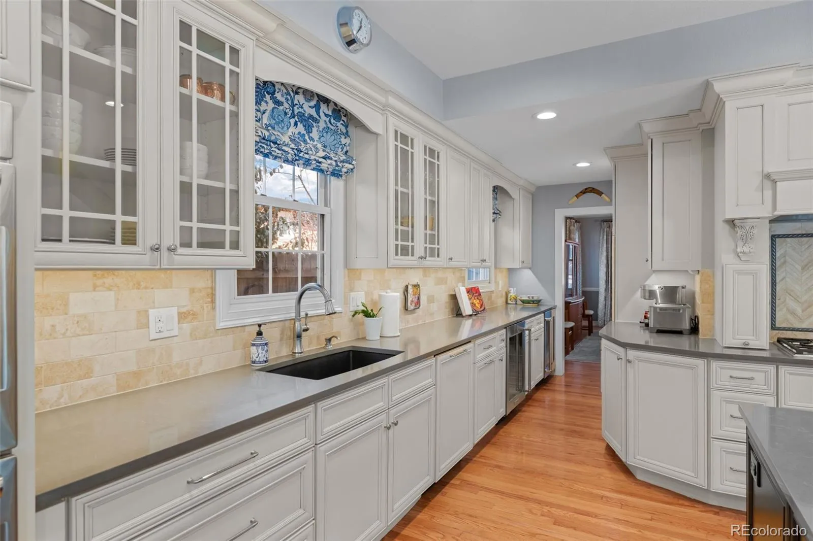 1085 S Vine Street Denver CO 80209 MLS #REC7987168 05202026023824 1600 18