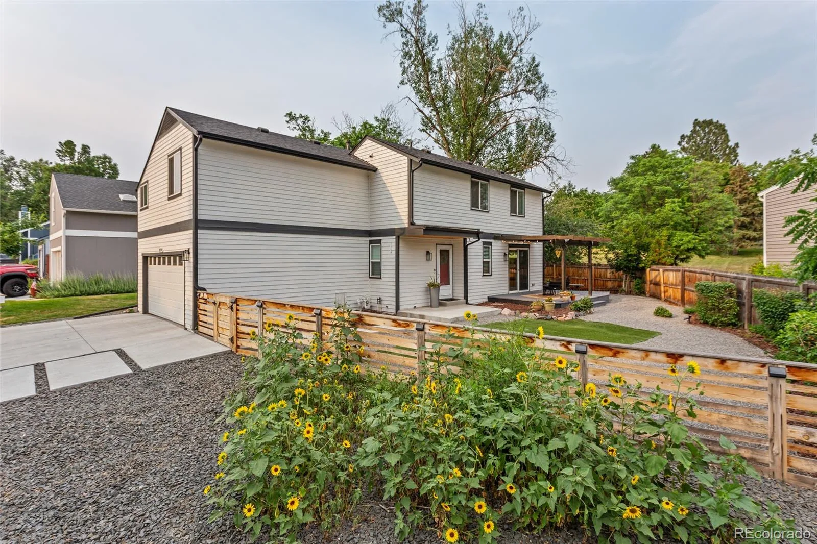 1034 W Peakview Circle Littleton CO 80120 MLS #REC7987657 06252026234243 1600 1