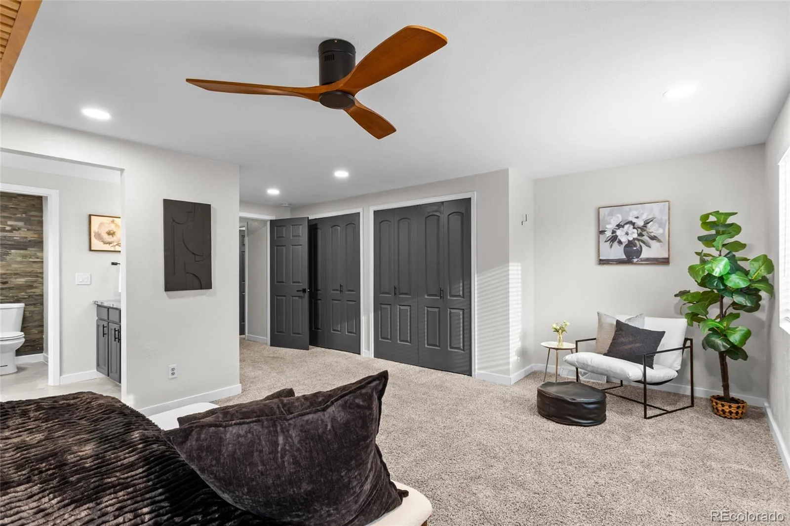 1034 W Peakview Circle Littleton CO 80120 MLS #REC7987657 06252026234243 1600 21