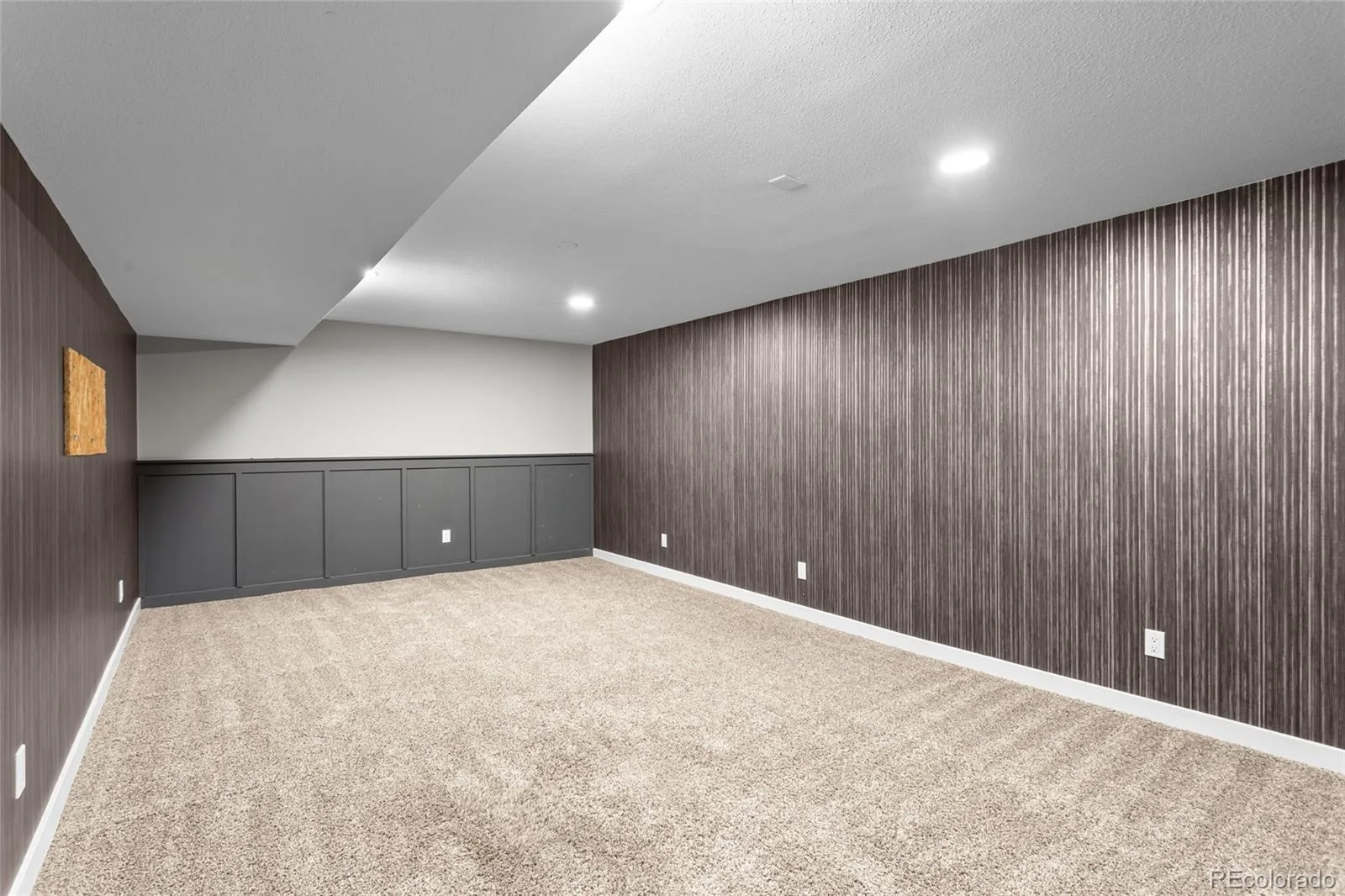 1034 W Peakview Circle Littleton CO 80120 MLS #REC7987657 06252026234243 1600 35