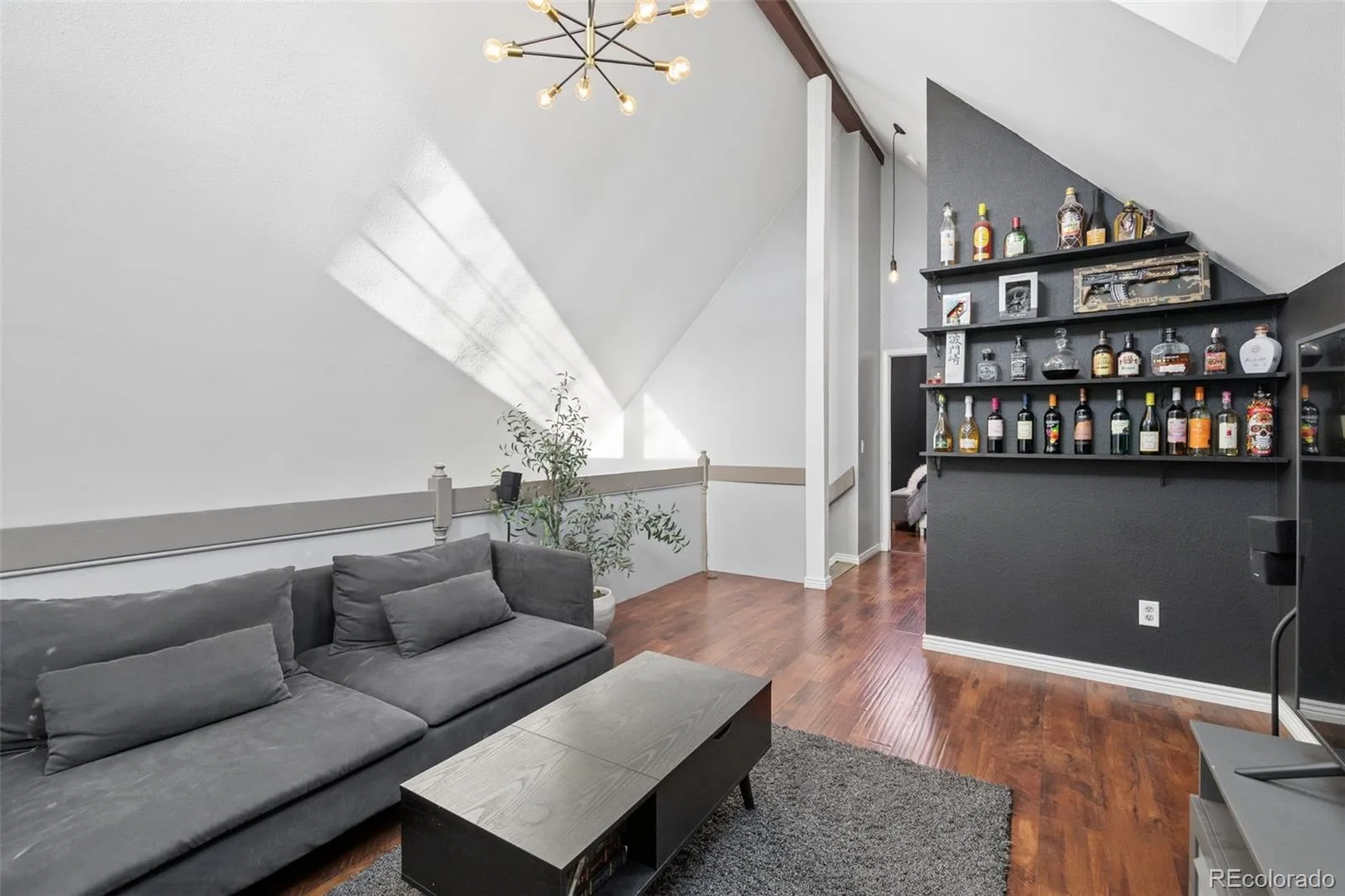 1869 Fraser Court Aurora CO 80011 | MLS #REC7989639 10072026133659 1600 13