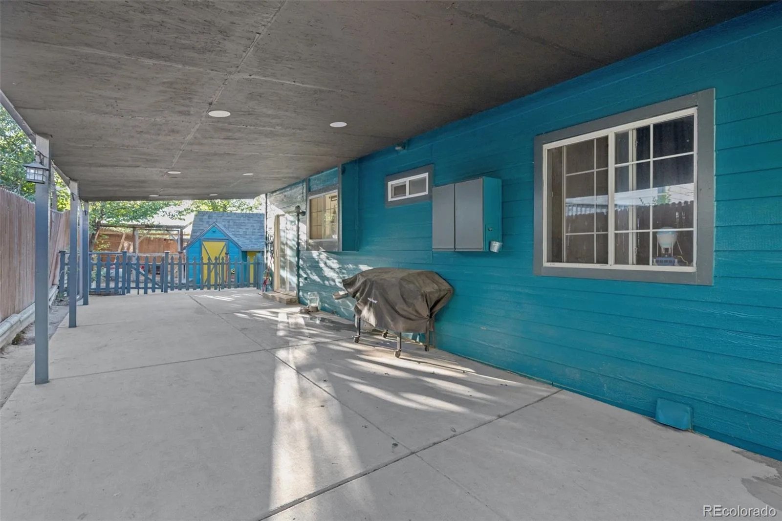1869 Fraser Court Aurora CO 80011 | MLS #REC7989639 10072026133659 1600 28