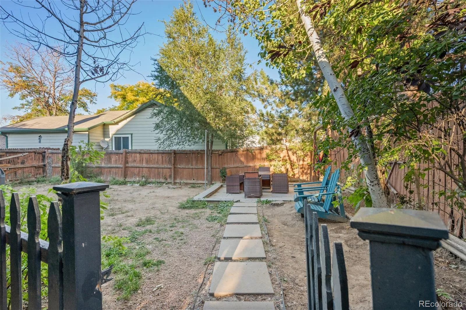 1869 Fraser Court Aurora CO 80011 | MLS #REC7989639 10072026133659 1600 30