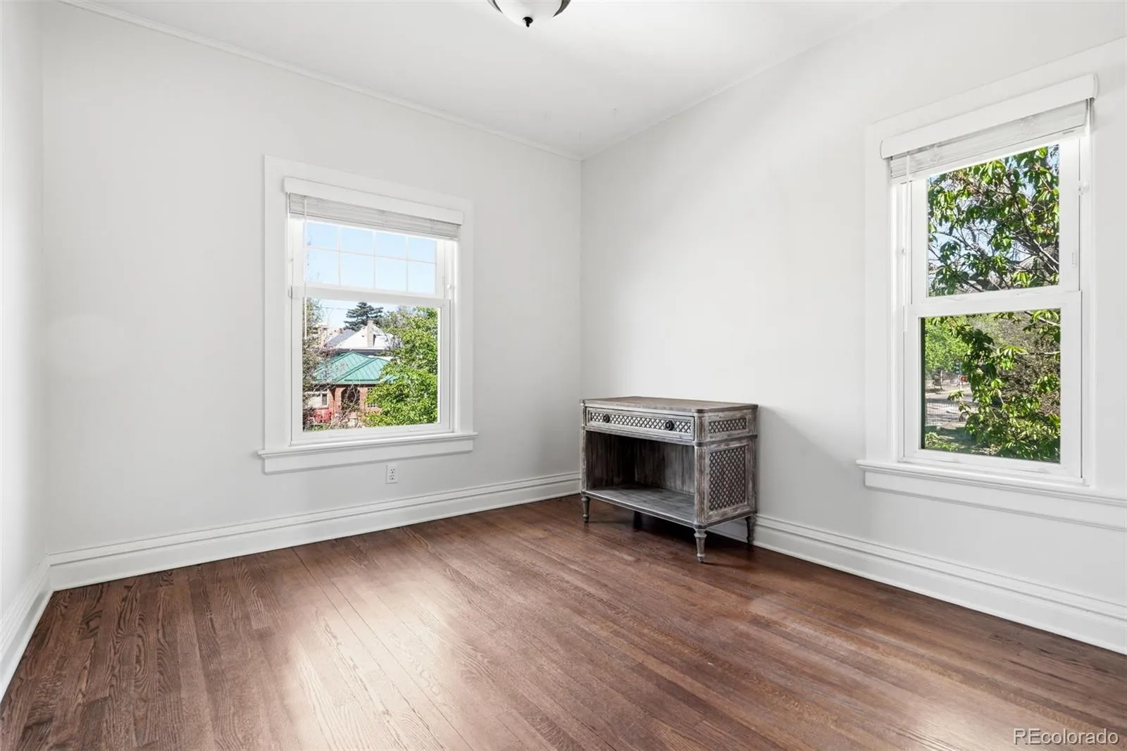 664 N Corona Street Denver CO 80218 MLS #REC7990020 04222026142056 1600 25