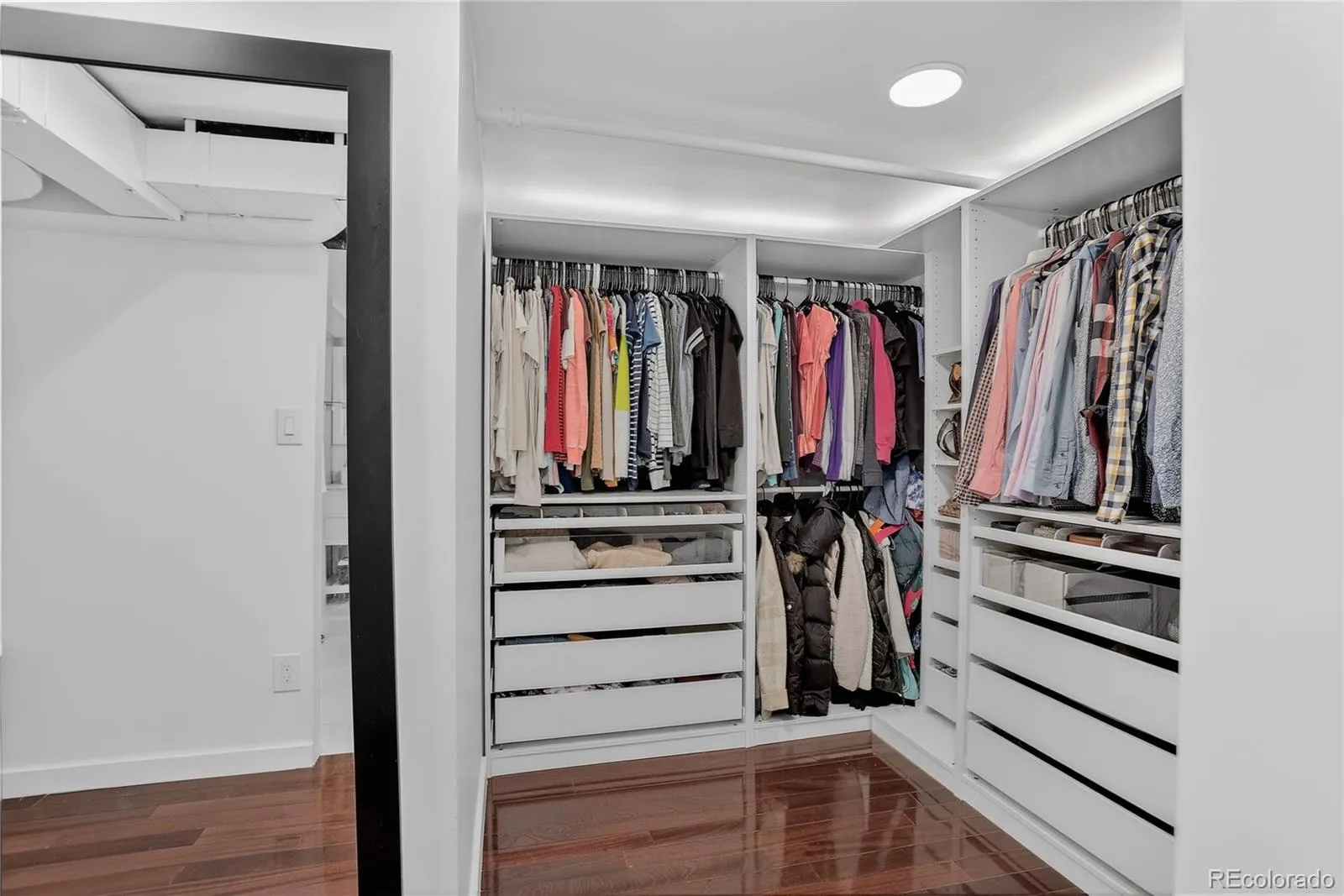 04082026192539 1600 11