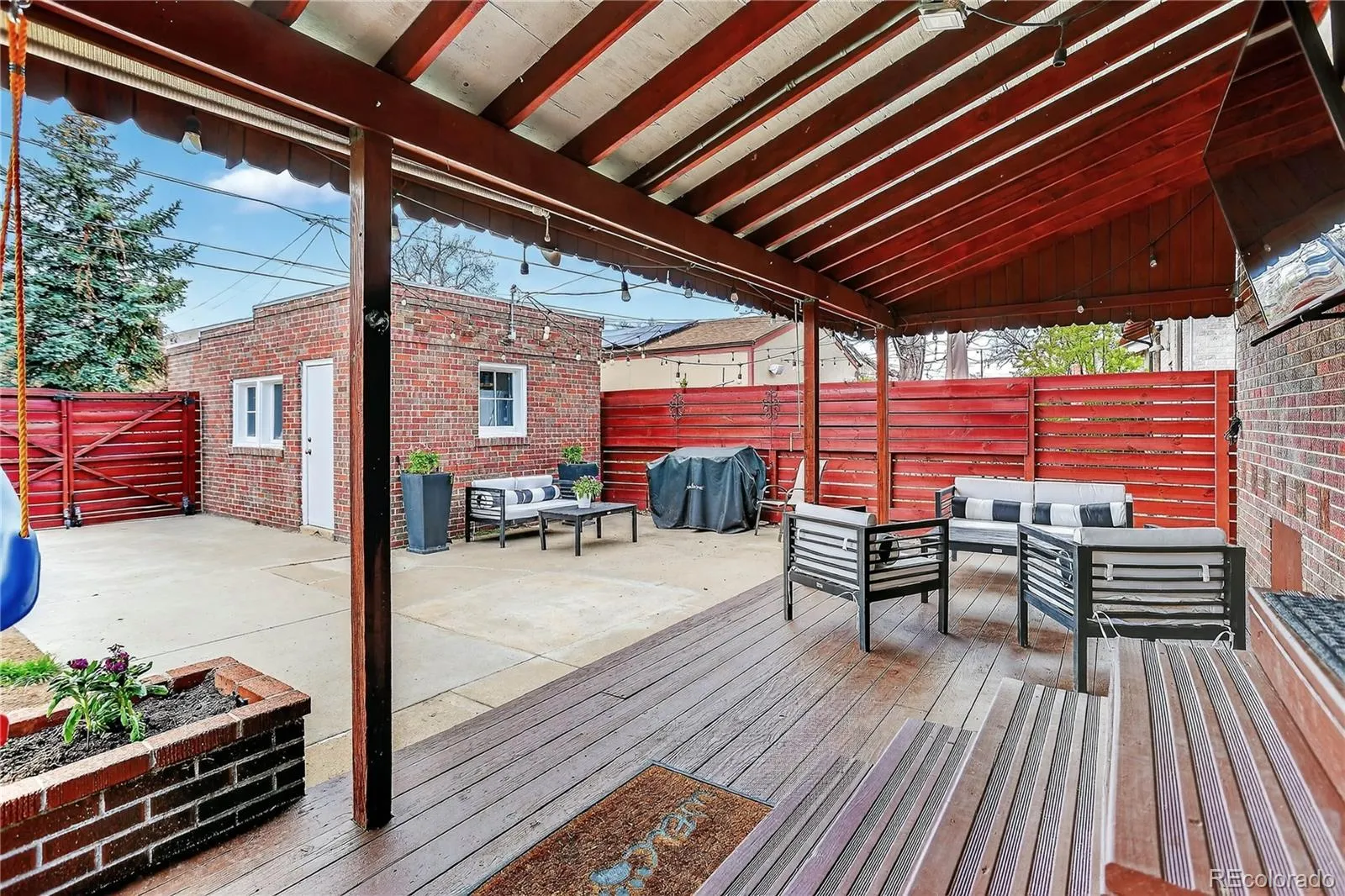 04082026192539 1600 14