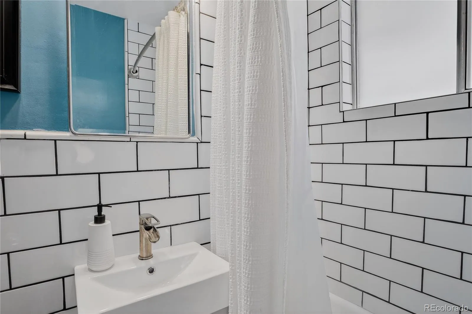 04082026192539 1600 22