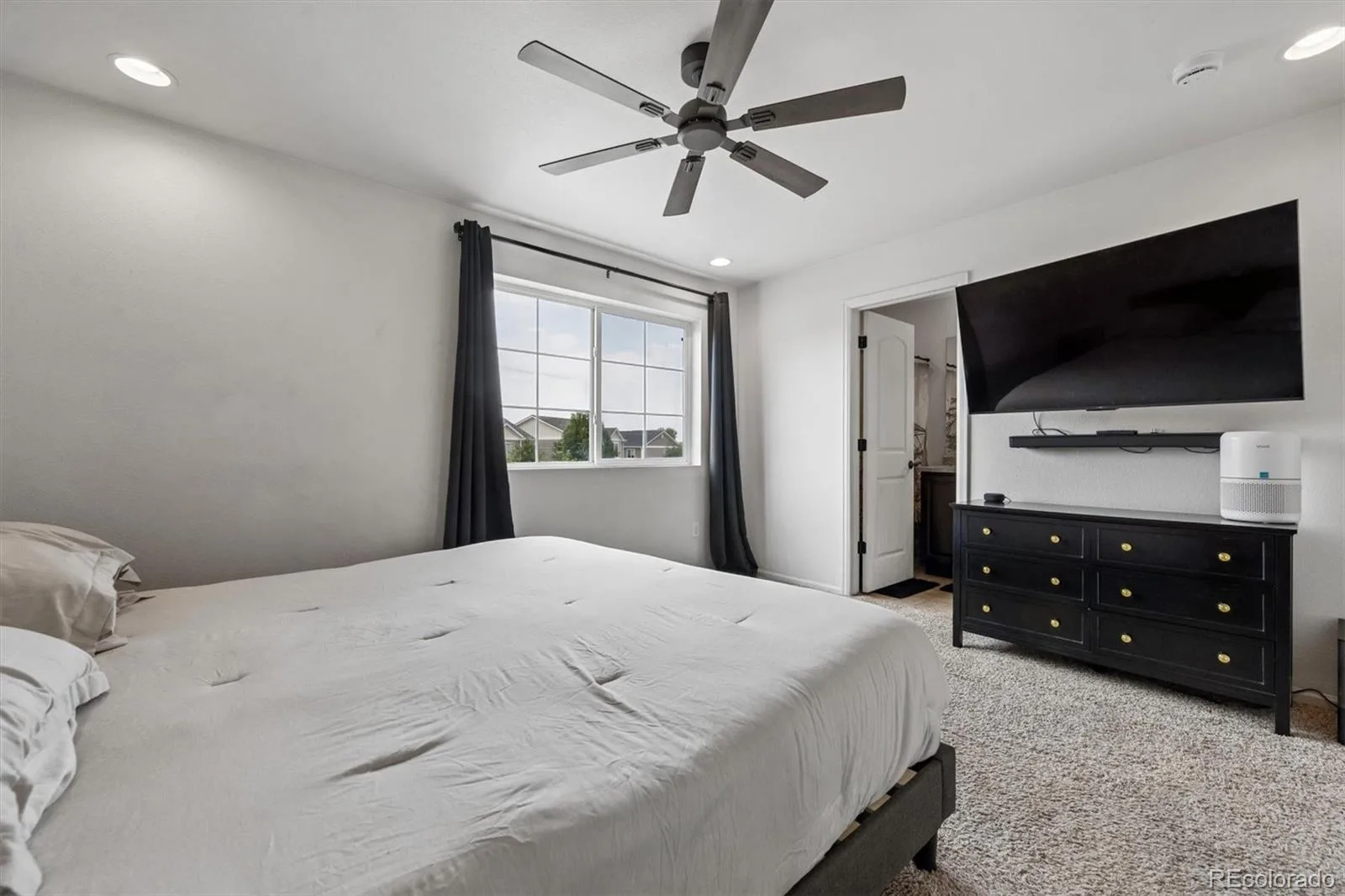 21061 Randolph Place Denver CO 80249 | MLS #REC7990981 08202026222502 1600 11