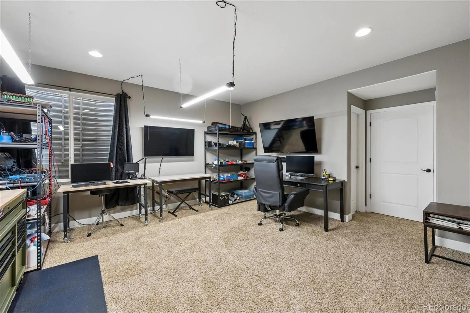 21061 Randolph Place Denver CO 80249 | MLS #REC7990981 08202026222502 1600 19