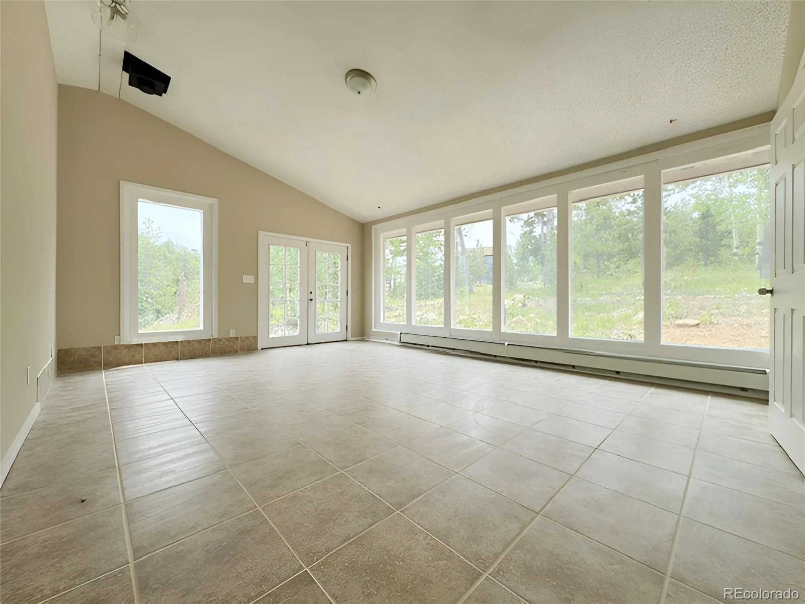 10635 Crystal Drive Morrison CO 80465 | MLS #REC7992758 07182026183419 1600 7