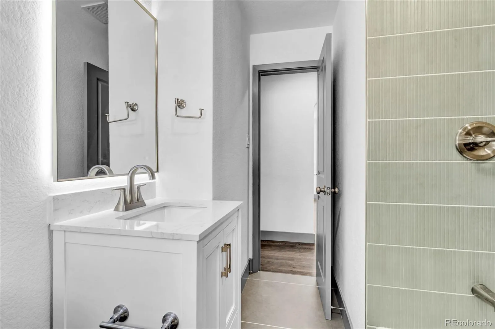 04222026214336 1600 14