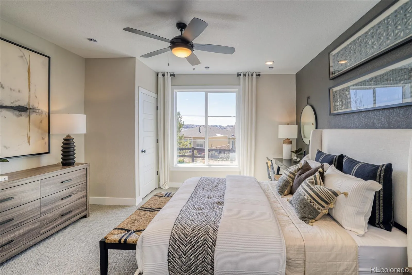 8403 S Winnipeg Court Aurora CO 80016 MLS #REC7994133 04292026153555 1600 34