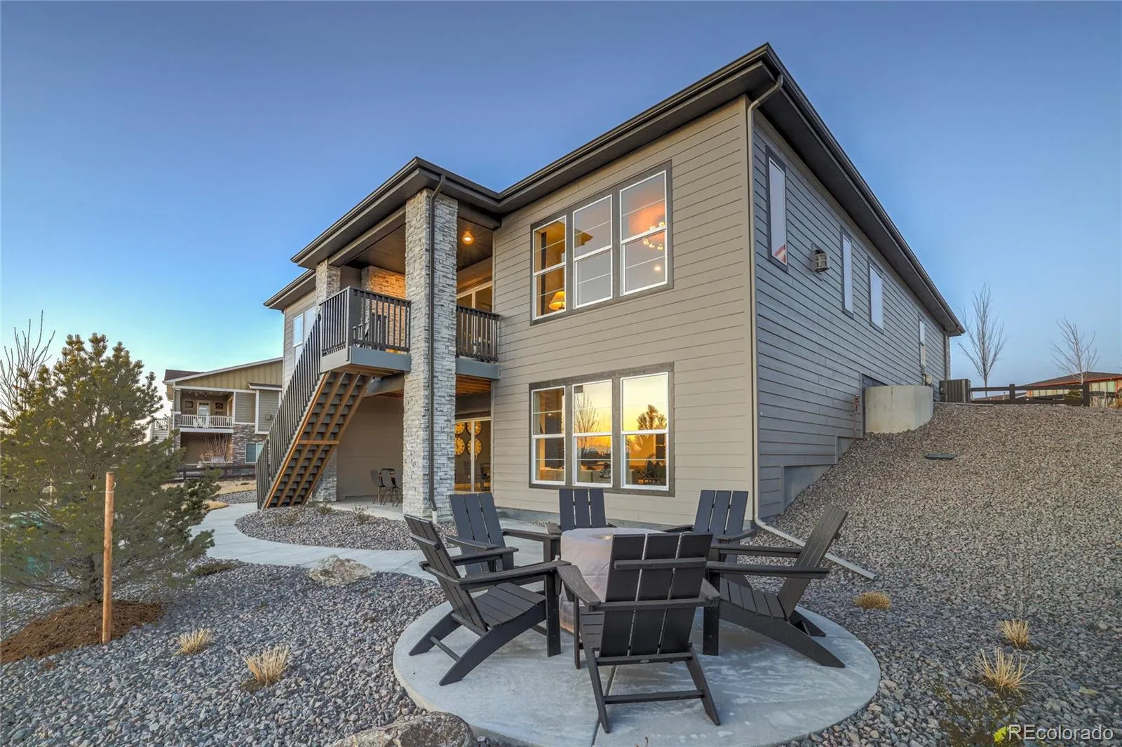 8403 S Winnipeg Court Aurora CO 80016 MLS #REC7994133 04292026153555 1600 36