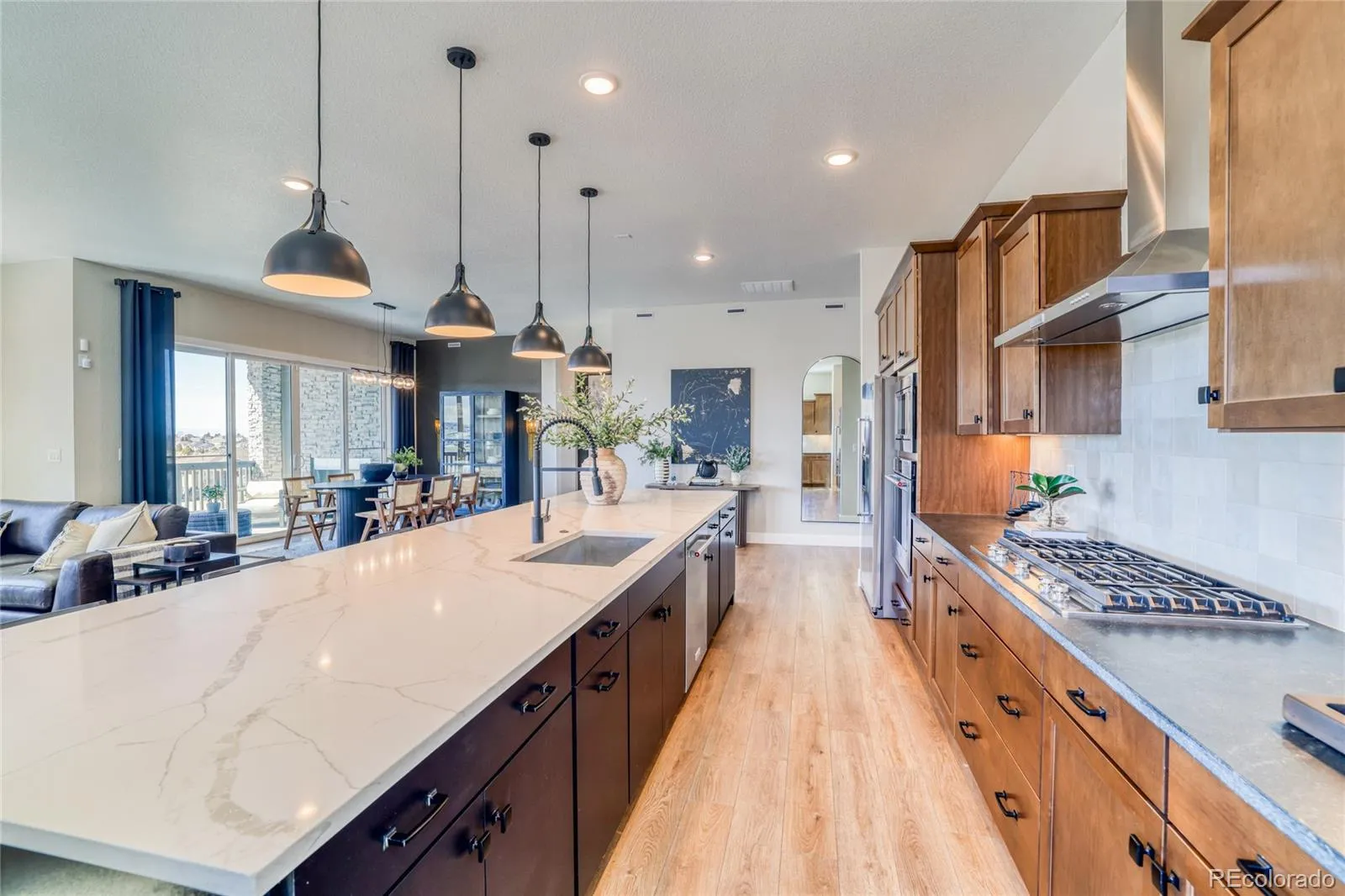 8403 S Winnipeg Court Aurora CO 80016 MLS #REC7994133 04292026153555 1600 5