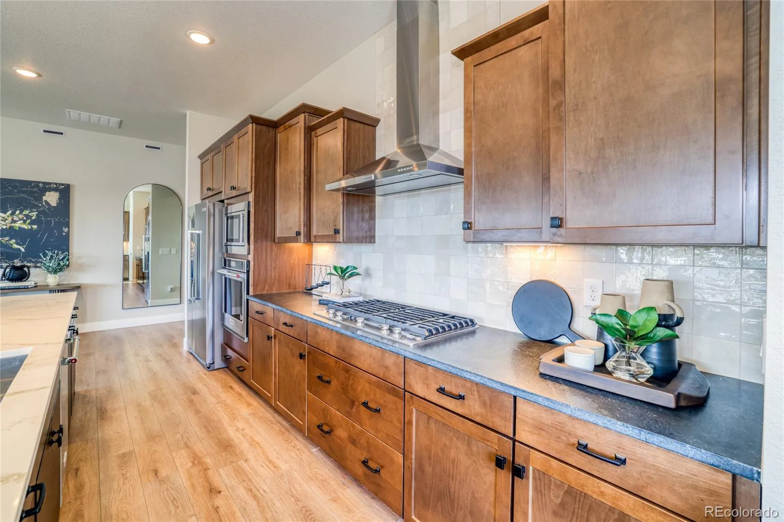8403 S Winnipeg Court Aurora CO 80016 MLS #REC7994133 04292026153555 1600 6