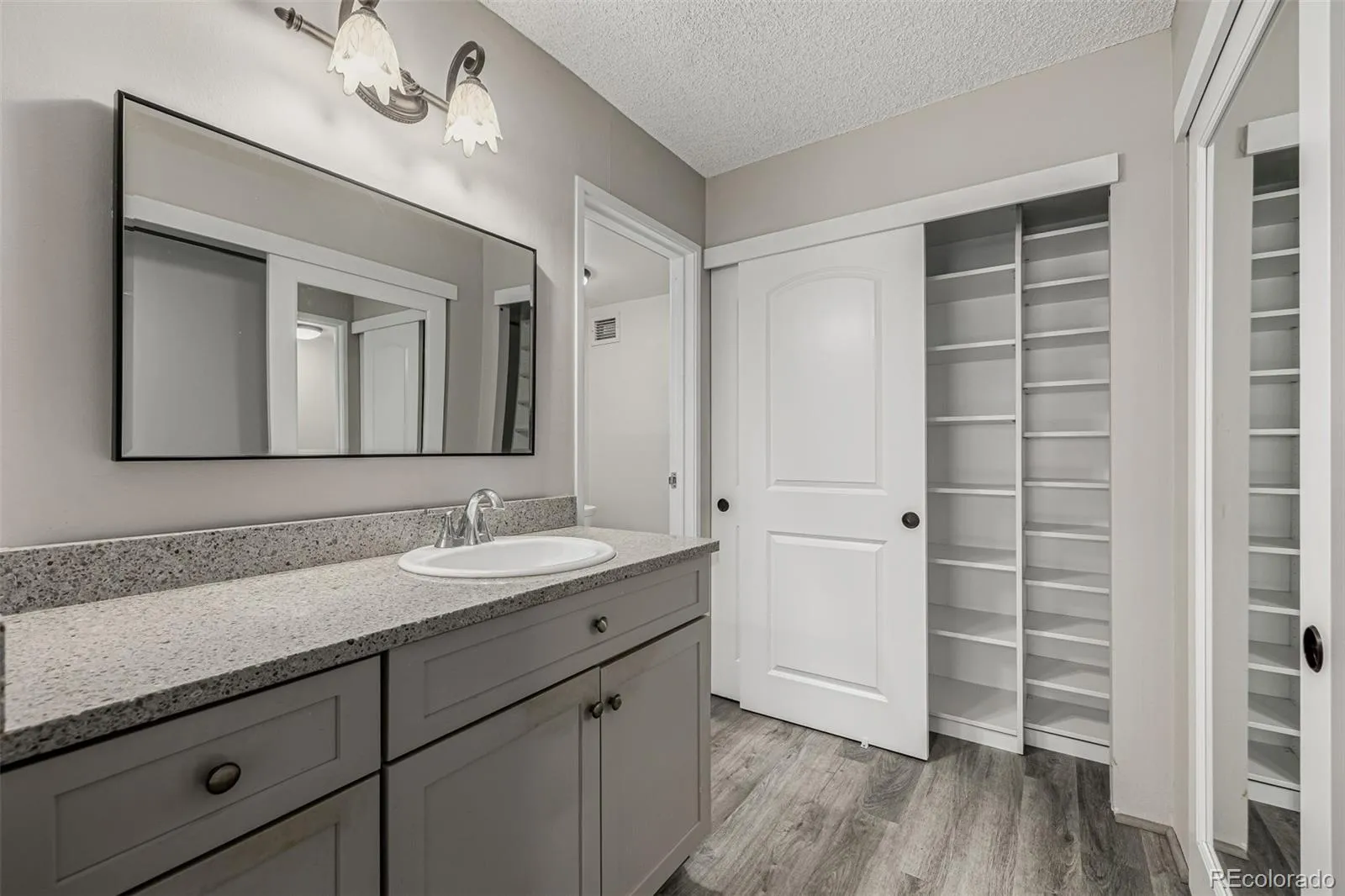 14050 E Linvale Place #106 Aurora CO 80014 MLS #REC7994162 05032026001052 1600 17