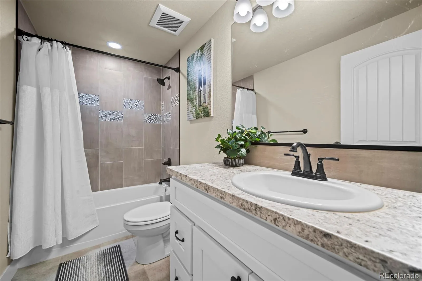 5545 Drake Way Longmont CO 80504 | MLS #REC8000822 08282026033607 1600 35