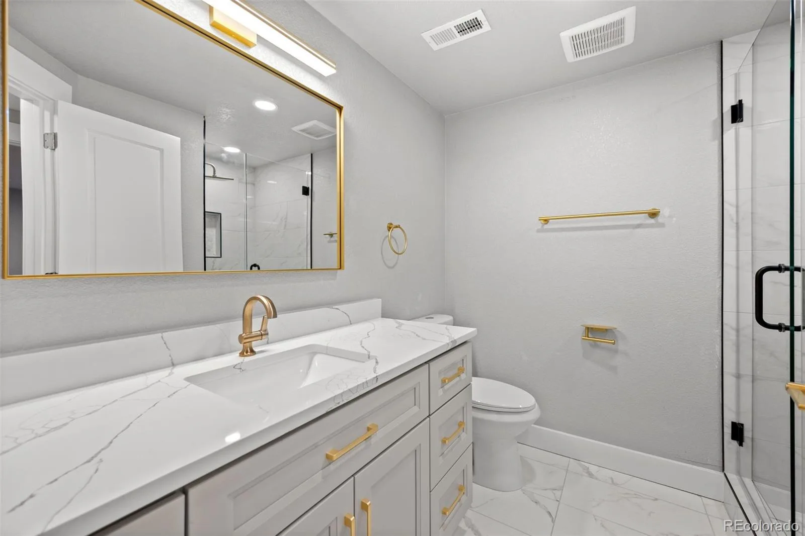 300 S Kendall Street Denver CO 80226 | MLS #REC8003207 09242026181819 1600 28
