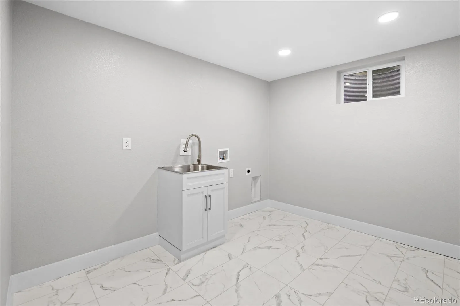 300 S Kendall Street Denver CO 80226 | MLS #REC8003207 09242026181819 1600 29