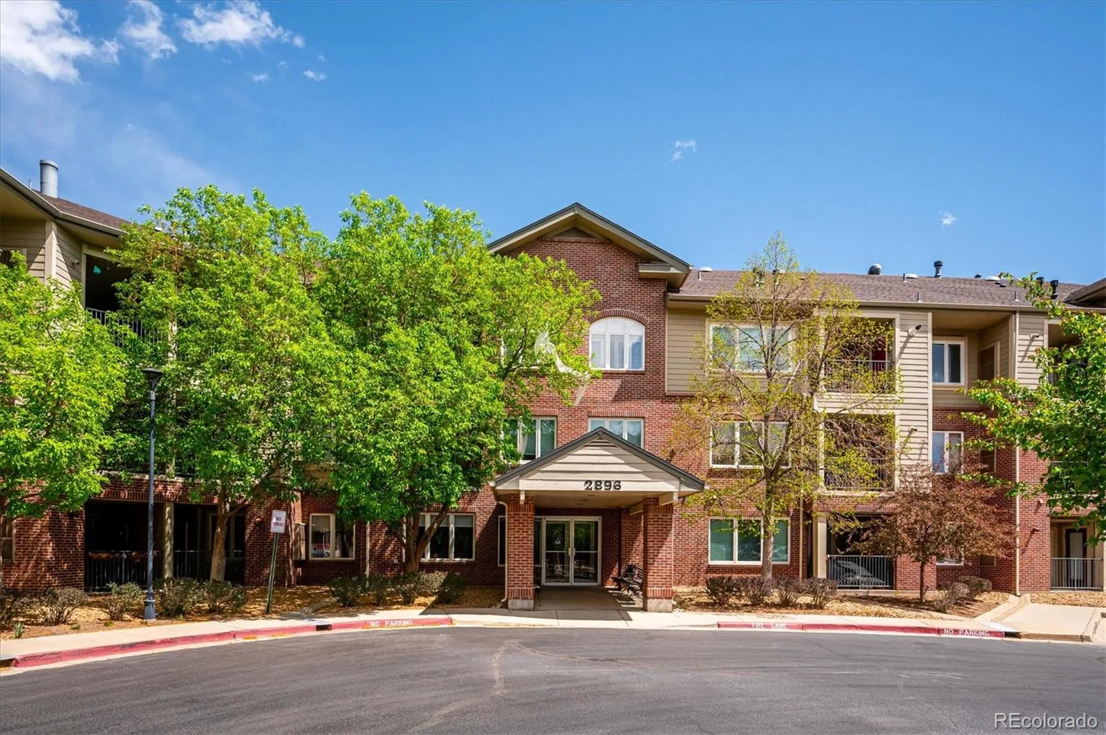 2896 W Riverwalk Circle #A304 Littleton CO 80123 | MLS #REC8004093 08052026181744 1600 23