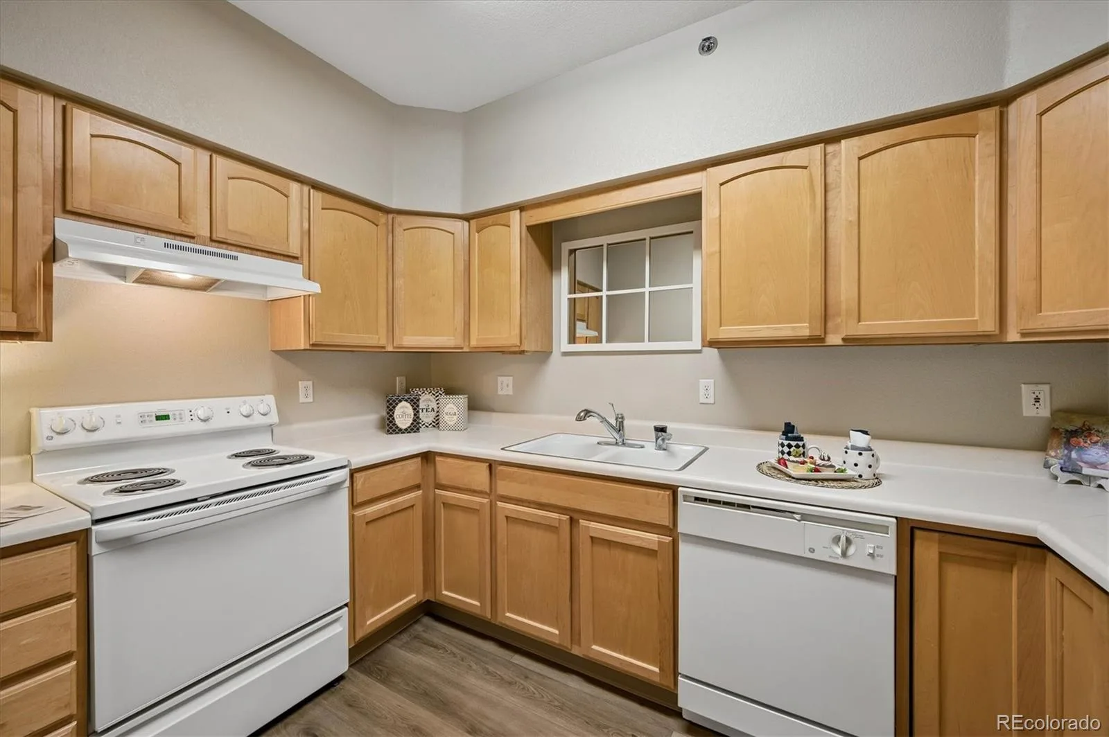 2896 W Riverwalk Circle #A304 Littleton CO 80123 | MLS #REC8004093 08052026181744 1600 7